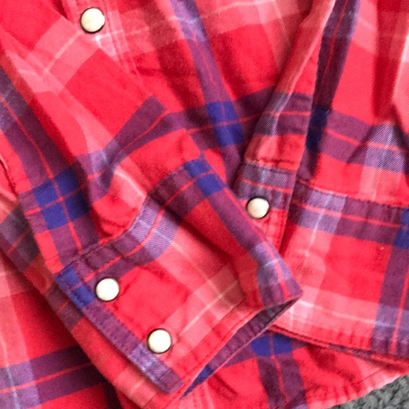 American Eagle button down - Picture 4 of 4